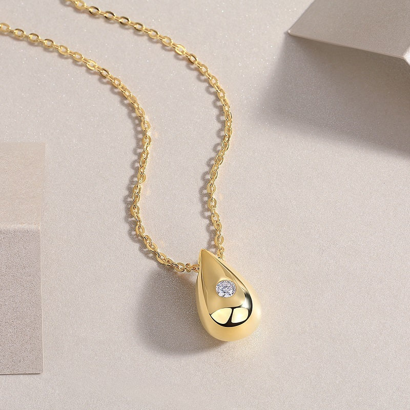 Dreamy Water Drop - A Trendy Diamond Jewelry Necklace Pendant Set With 1-carat Moissanite S925 Sterling Silver And Gold Plating