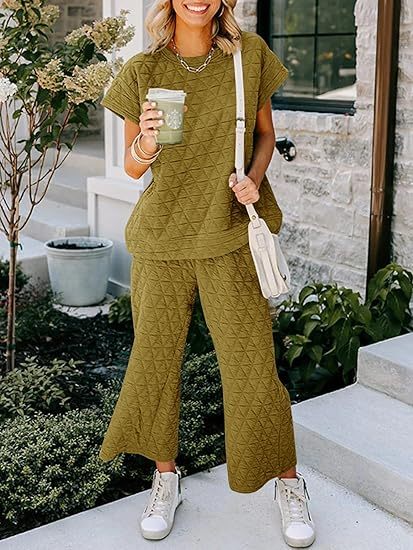 Fazortev Women's 2 Piece Outfits Quilted Lightweight Short Sleeve Tops And Cropped Pants Lounge Set