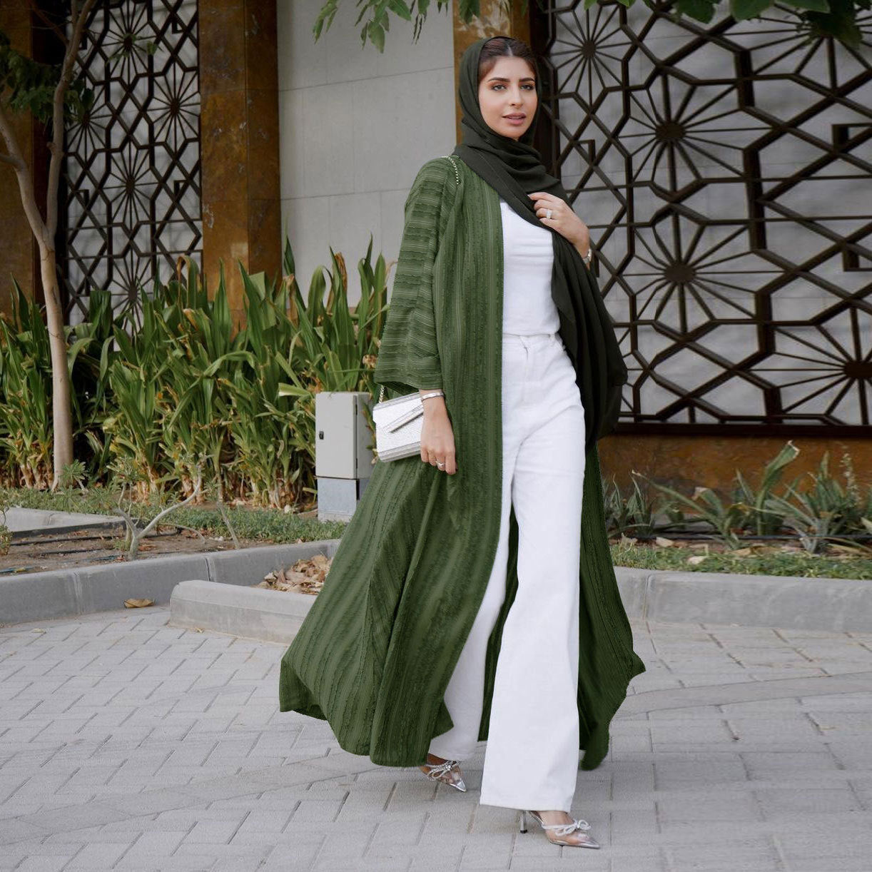 Ethnic Retro Cardigan Top Fashion Knitted Jacket Arabian Saudi Style
