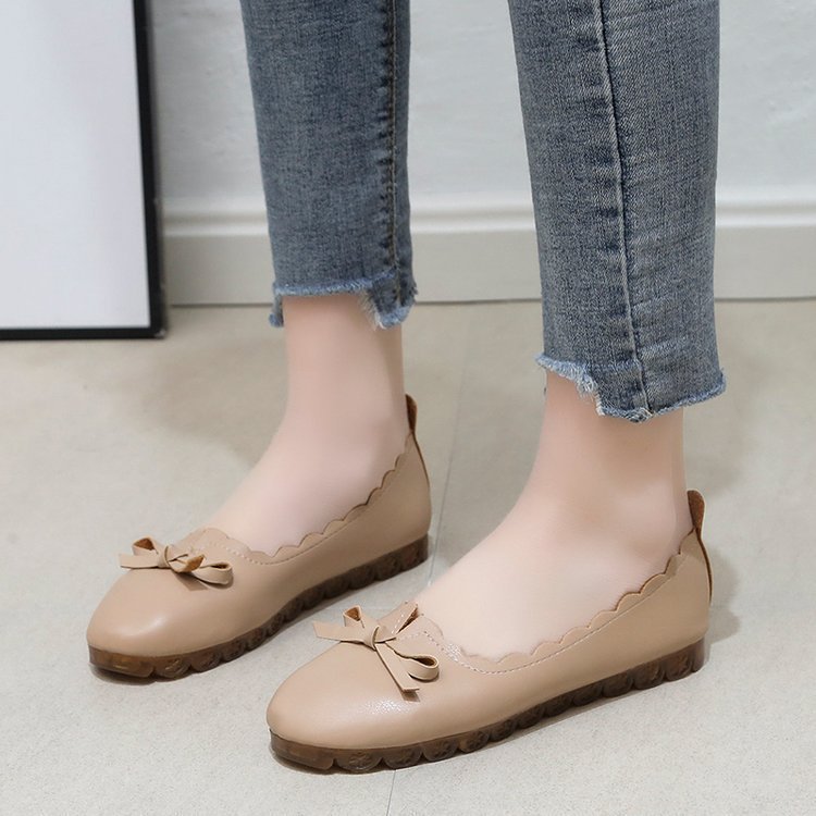 Korean Style Shallow Mouth Pumps Slip-on