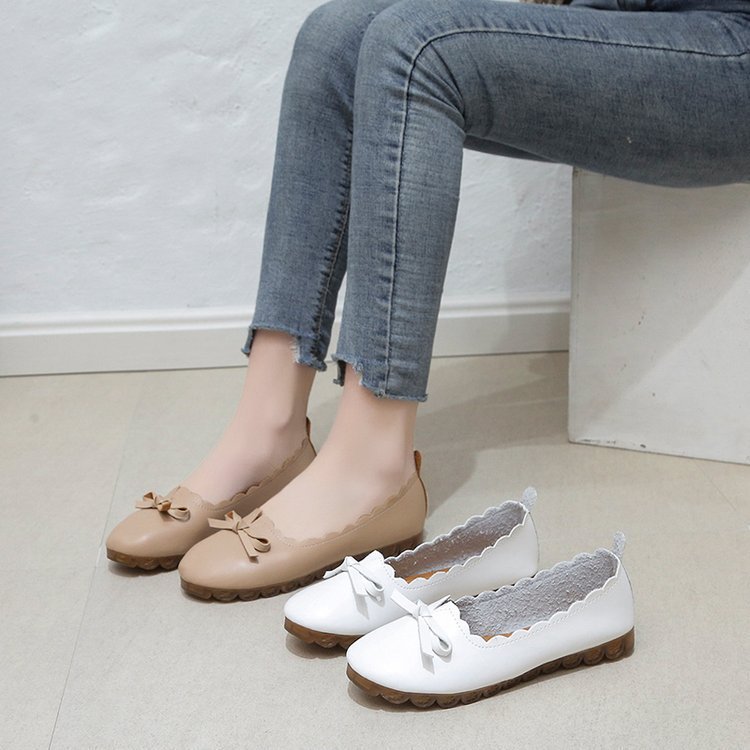 Korean Style Shallow Mouth Pumps Slip-on