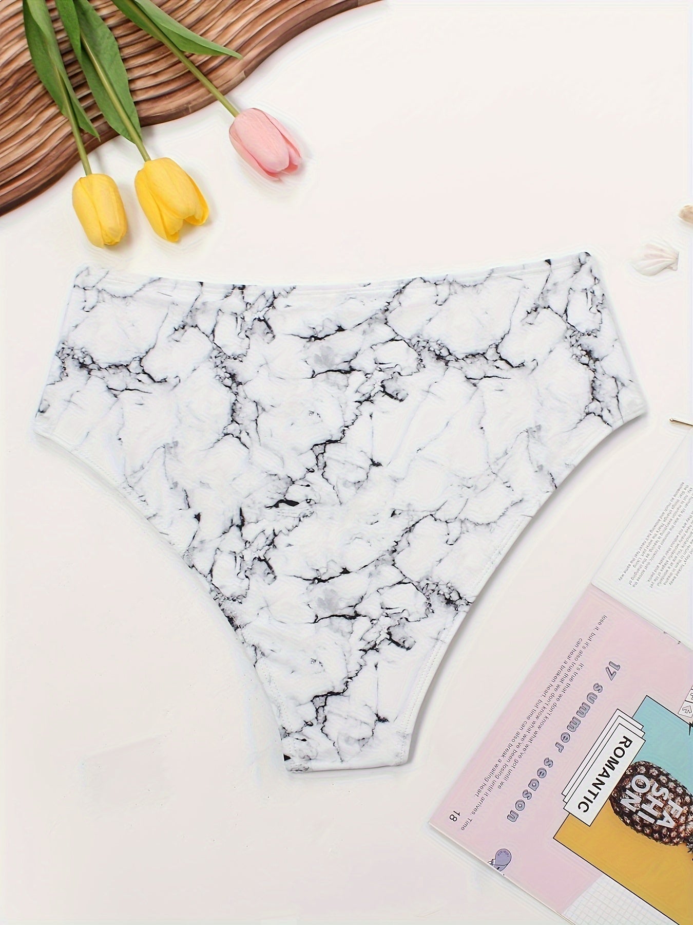 Women's Fashionable Plus-size Bikini Bottom With Triangle-shaped Pants. Slate-patterned Print Bikini. Beach Style.