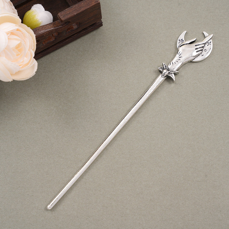 European And American Retro Sickle Omahawk-shaped Hairpin