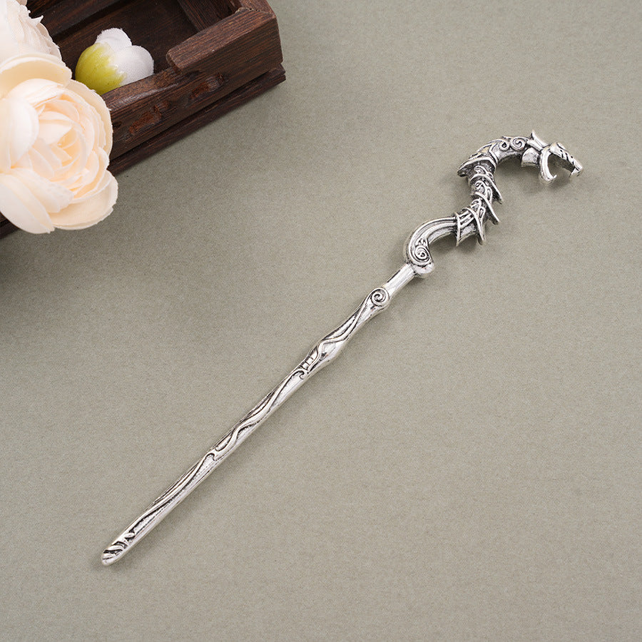 European And American Retro Sickle Omahawk-shaped Hairpin
